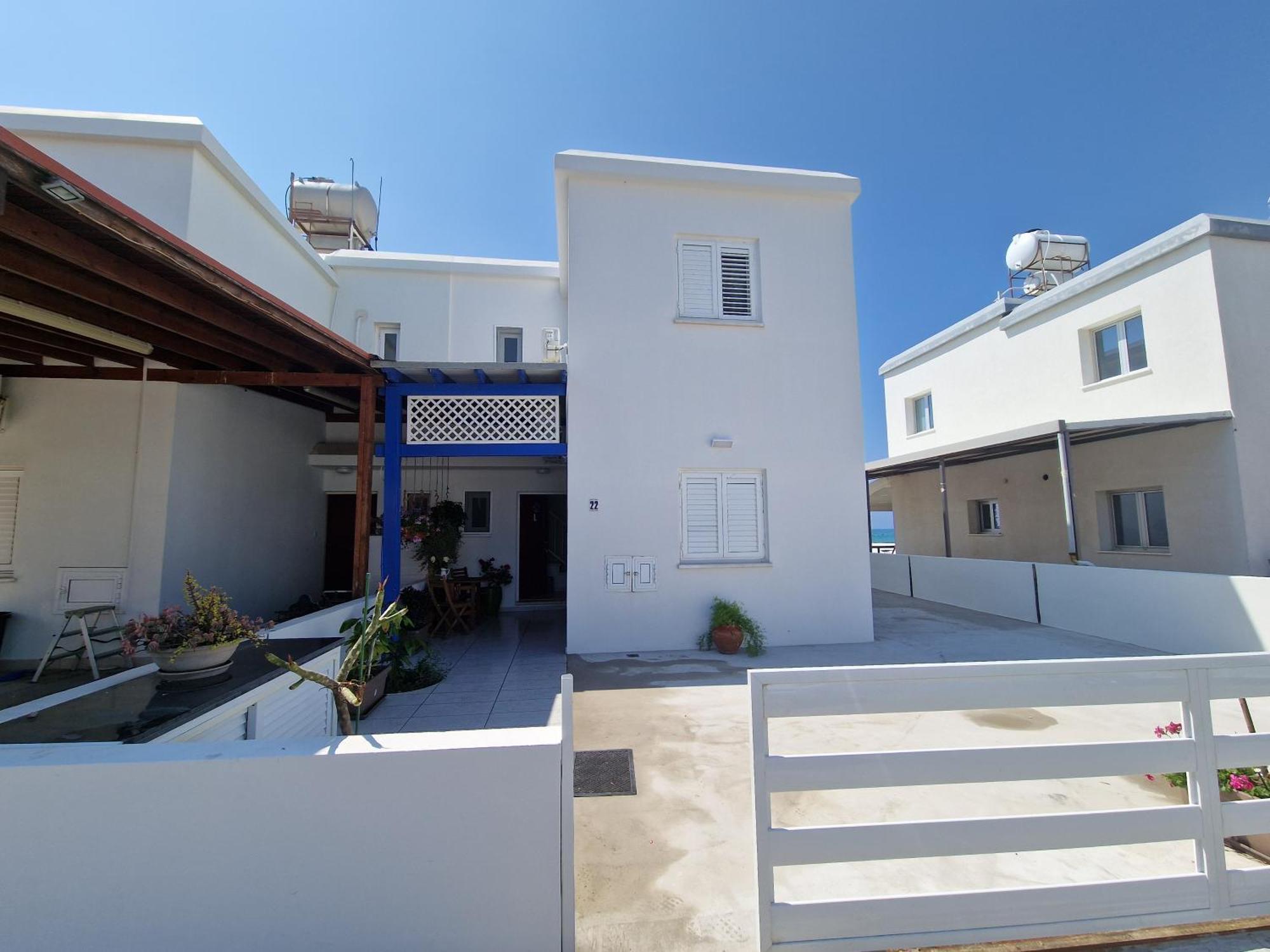 Ammos Beachfront Villa Paradise Larnaca Exterior photo