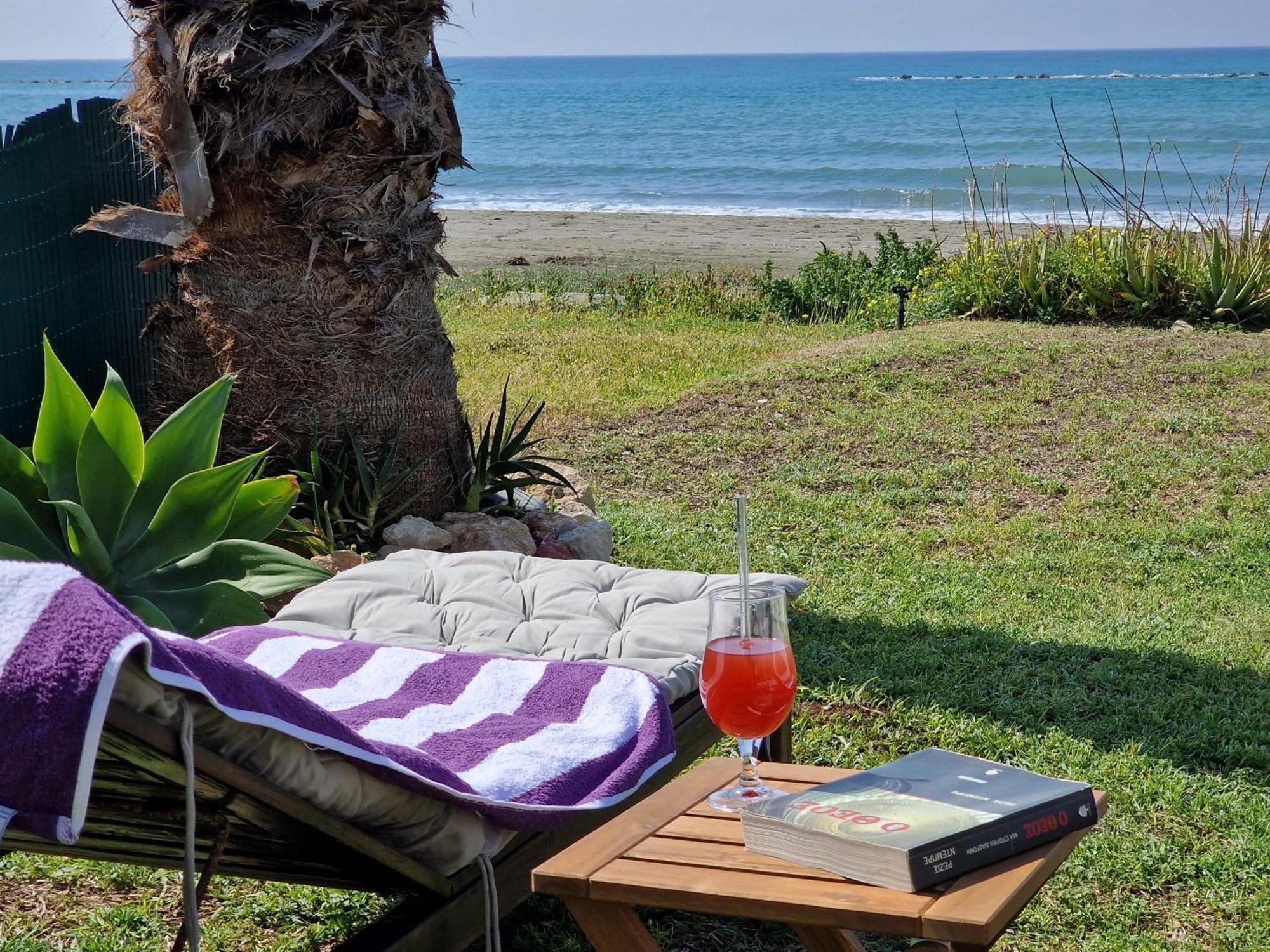 Ammos Beachfront Villa Paradise Larnaca Exterior photo